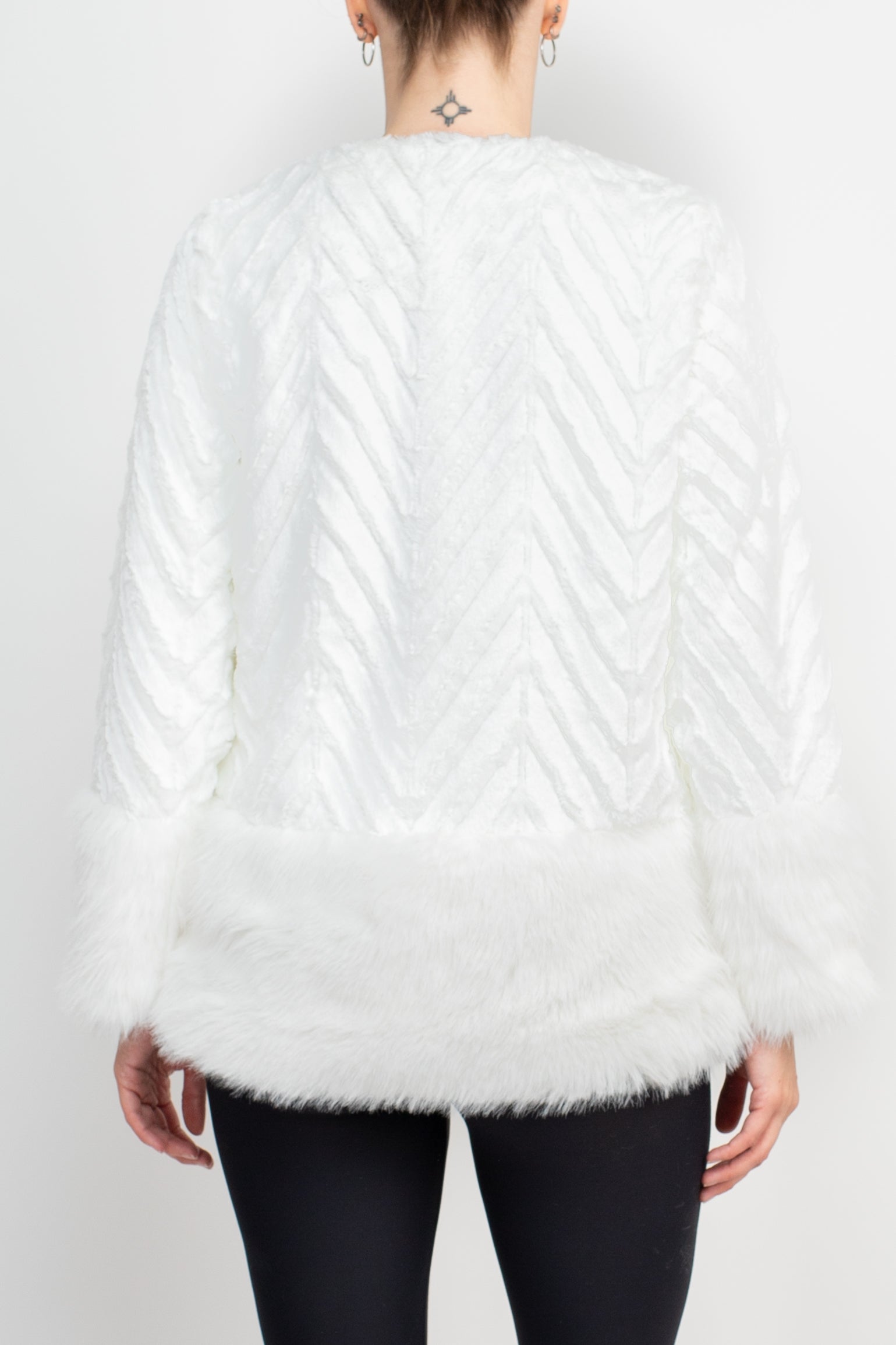 L6850BF_IVORY_back