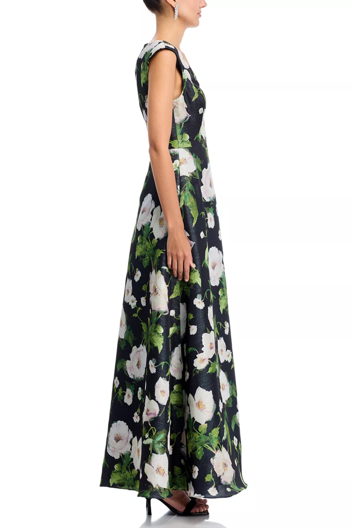 Aidan Mattox V-Neckline Sleeveless Fit Bodice Side Seam Pockets A-Line Gown Maxi Dress